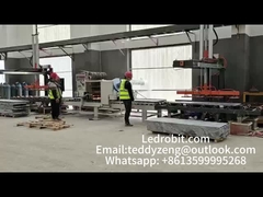 Pierre traitant des machines