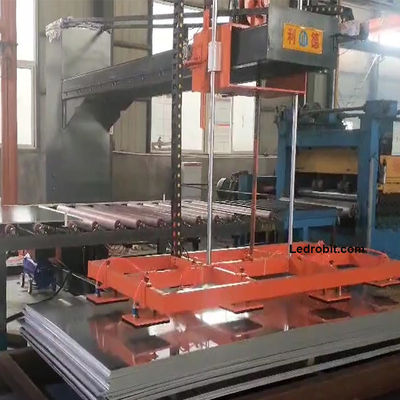 Écran LCD Manipulateur de plaque d'aluminium Servo moteur Système de chargement de déchargement convoyeur