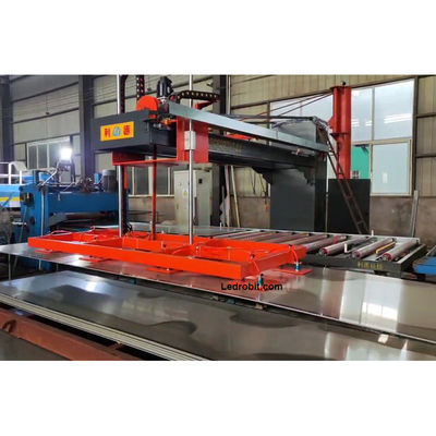 Robot industriel pour la personnalisation du chargement et du déchargement du bois