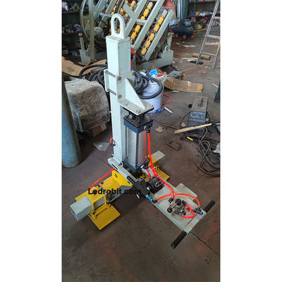 Chargement et déchargement de matériel lourd par machine semi-automatique